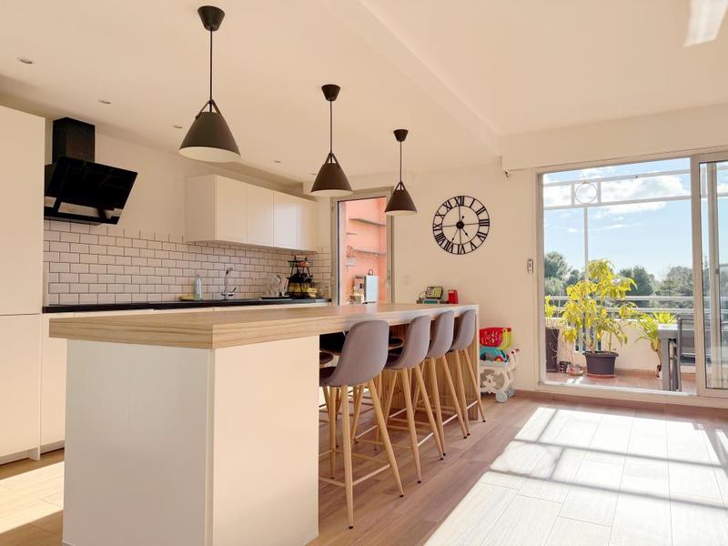 Appartement - 106 m² - 4 pièces