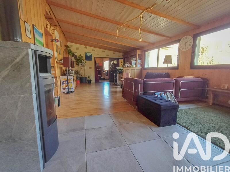 Maison - 245 m² - 6 pièces