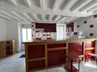 Maison de village - 300 m² - 16 pièces