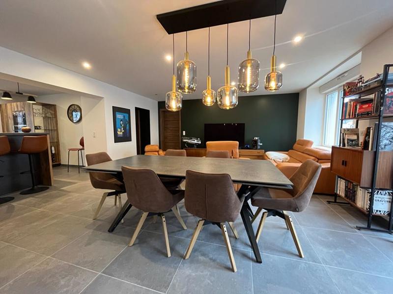 Appartement - 136 m² - 5 pièces