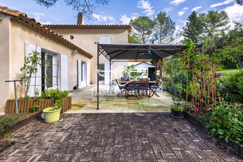 Bastide - 310 m² - 7 pièces