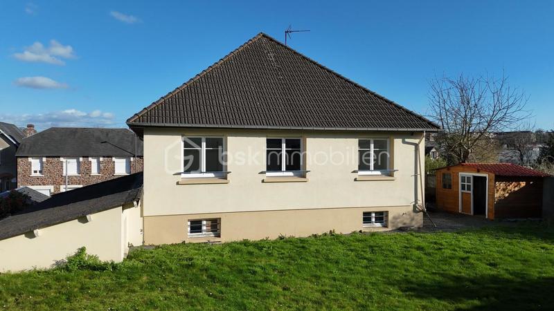 Maison traditionnelle - 160 m² - 7 pièces