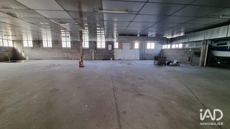 Local commercial - 1 886 m²