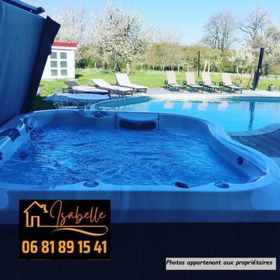 Maison - 536 m² - 15 pièces