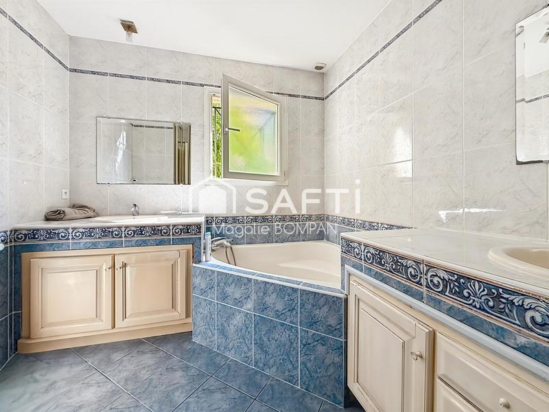 Maison - 122 m² - 5 pièces