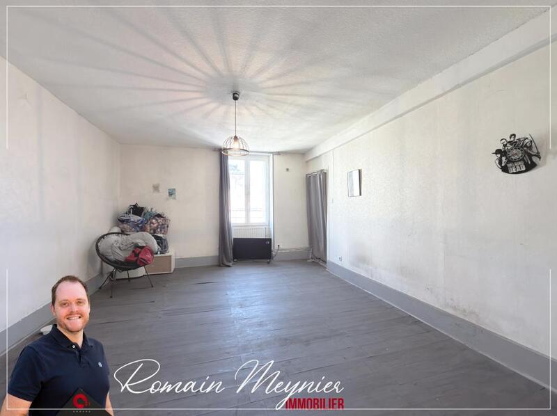 Maison - 200 m² - 10 pièces