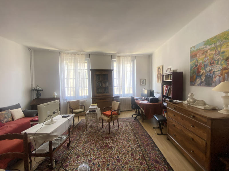 Maison - 310 m² - 5 pièces