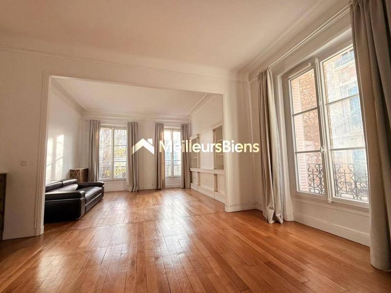 Appartement bourgeois - 96 m² - 4 pièces