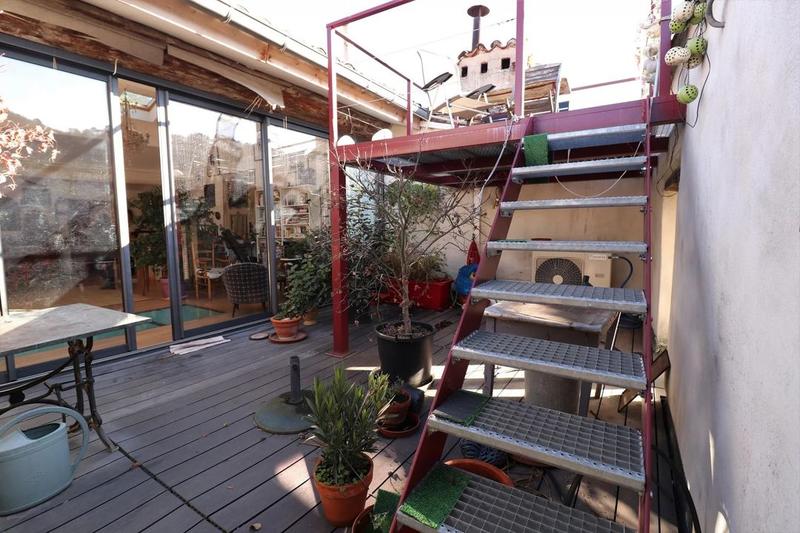 Maison - 304 m² - 4 pièces