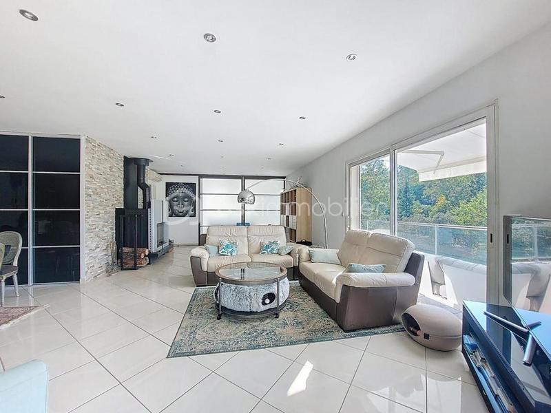 Villa - 230 m² - 8 pièces