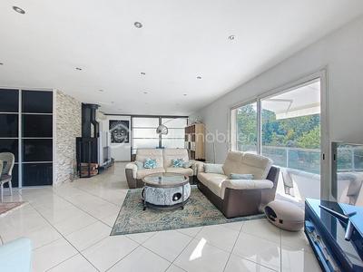 Villa - 230 m² - 8 pièces