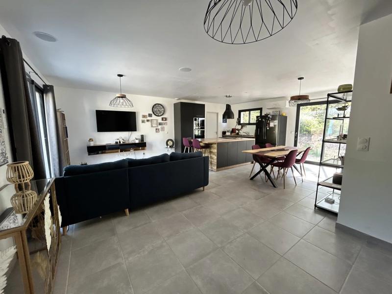 Maison - 108 m² - 4 pièces