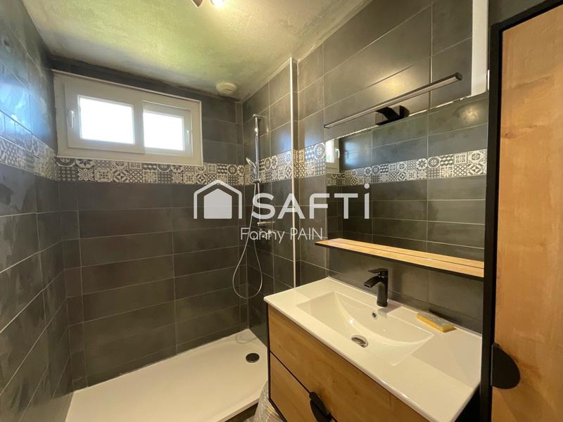 Maison - 96 m² - 6 pièces