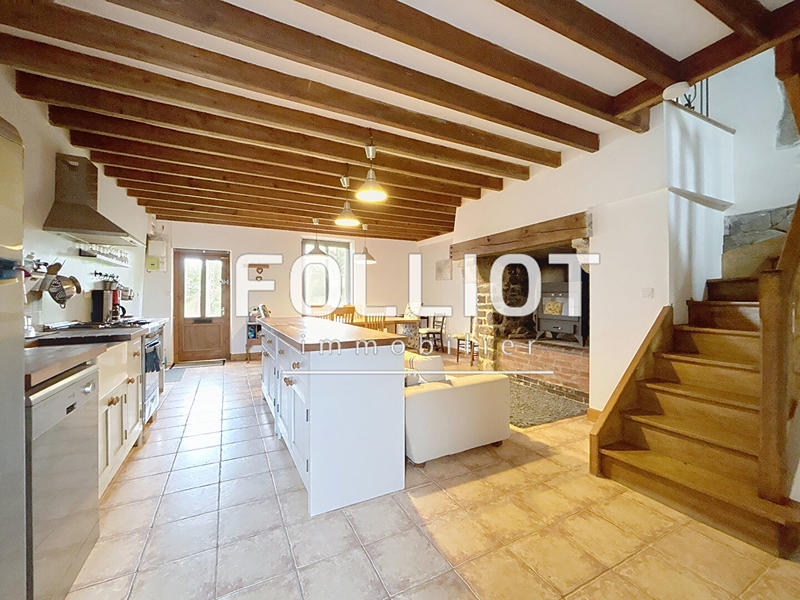 Maison - 186 m² - 7 pièces