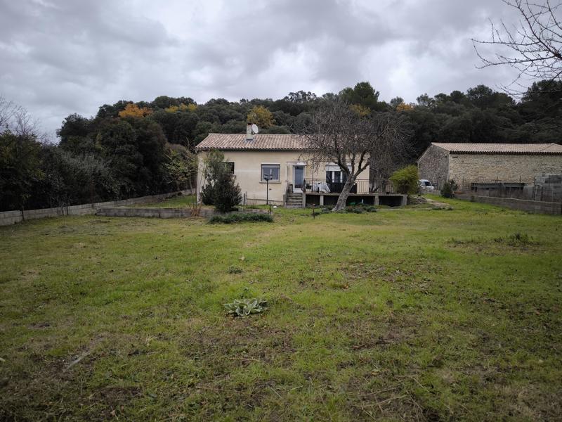 Terrain constructible - 750 m²