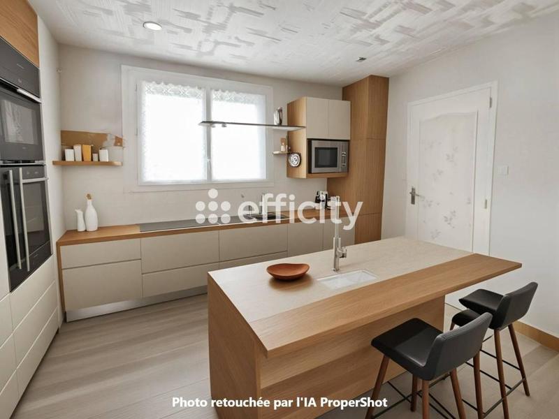 Maison - 90 m² - 5 pièces