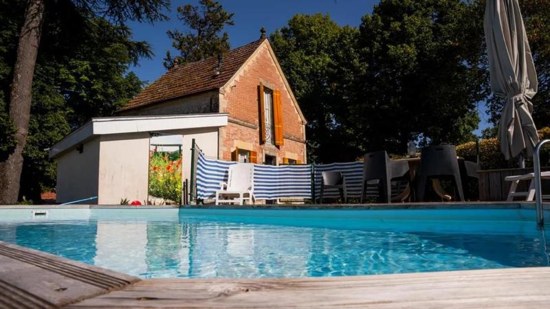 Propriété - 200 m² - 5 pièces