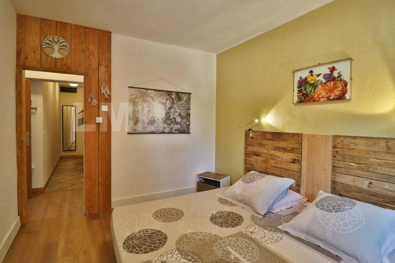 Maison - 269 m² - 10 pièces