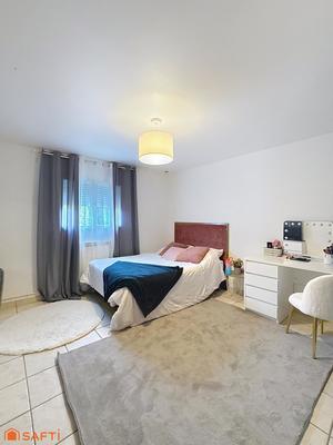 Maison - 176 m² - 8 pièces