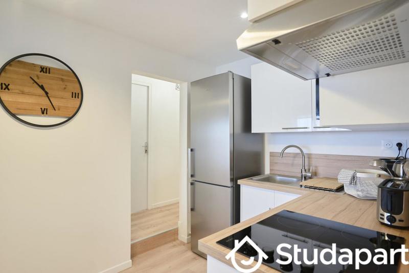 Chambre - 11 m² - 1 pièce