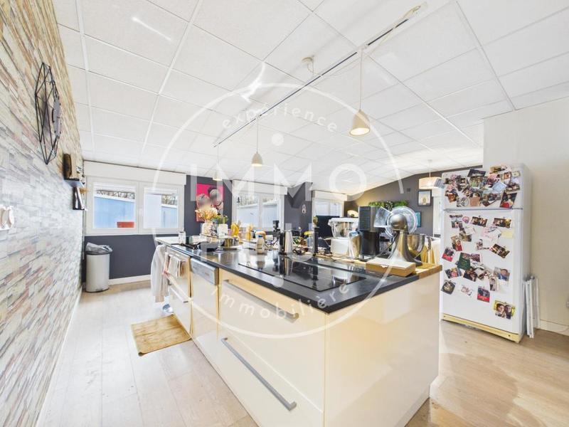 Bureau - 72 m² - 1 pièce