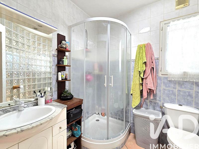 Maison - 225 m² - 7 pièces