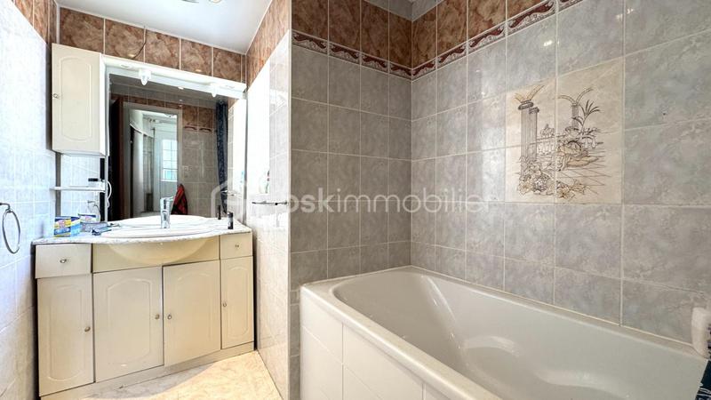 Maison - 105 m² - 6 pièces