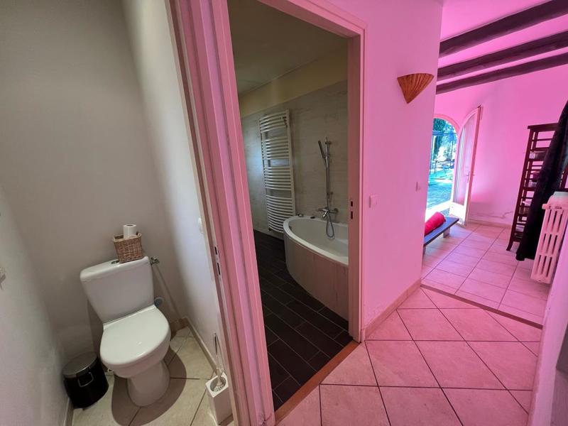 Maison - 275 m² - 6 pièces