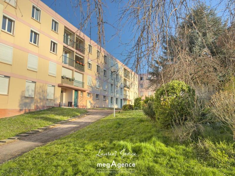 Appartement - 77 m² - 4 pièces
