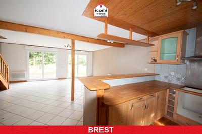 Maison - 112 m² - 6 pièces