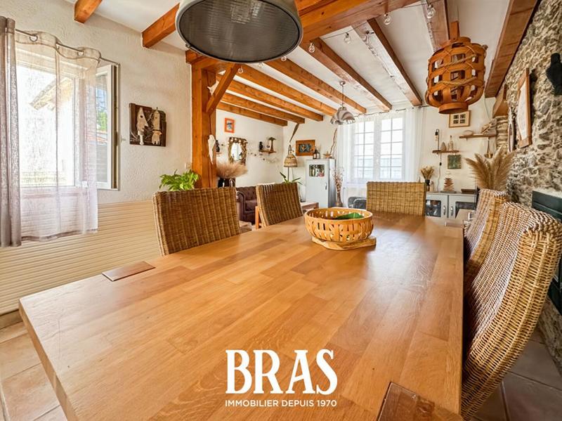 Maison - 95 m² - 5 pièces