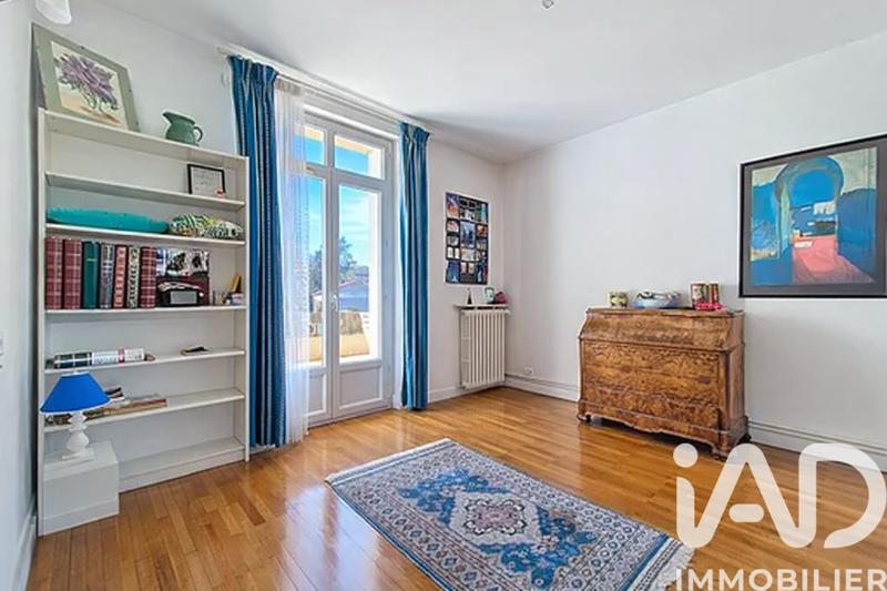 Appartement - 133 m² - 5 pièces