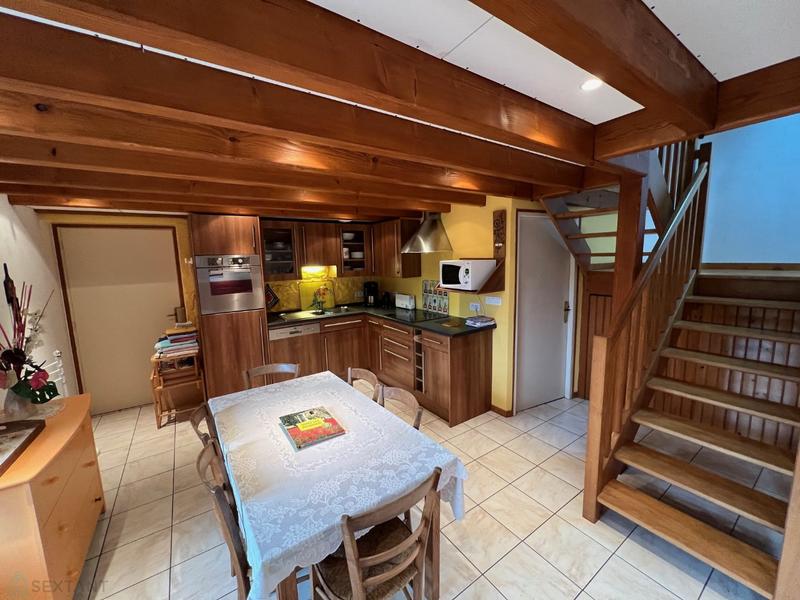 Corps de ferme - 195 m² - 9 pièces