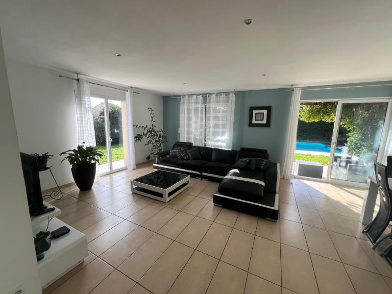 Maison - 177 m² - 6 pièces