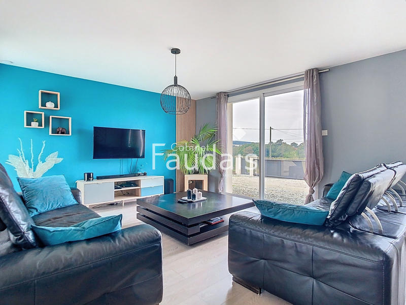 Maison - 141 m² - 6 pièces