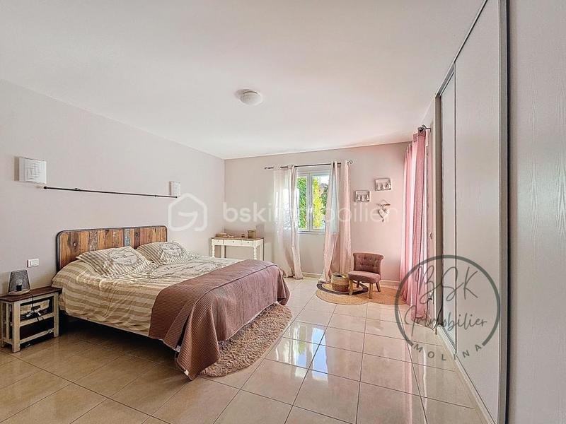 Maison traditionnelle - 154 m² - 6 pièces