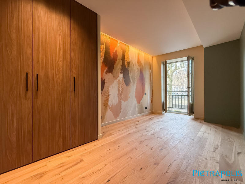 Appartement - 102 m² - 4 pièces