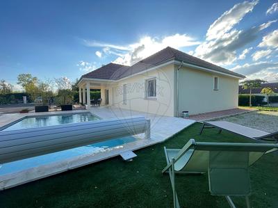 Maison - 107 m² - 5 pièces