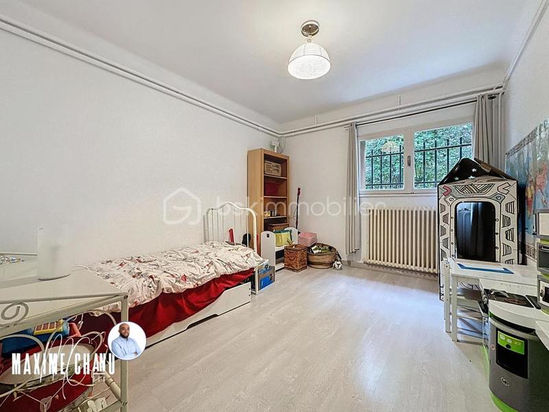 Pavillon - 191 m² - 8 pièces