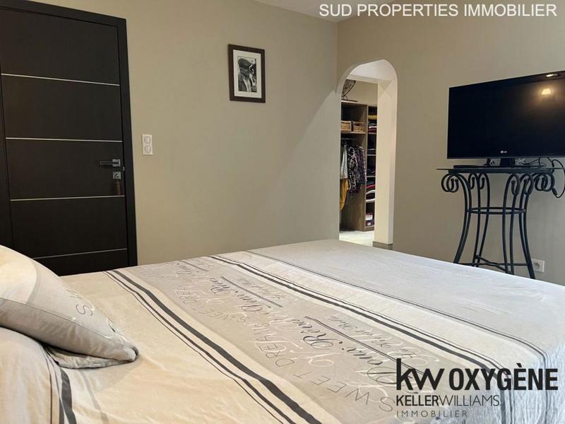 Maison - 210 m² - 6 pièces