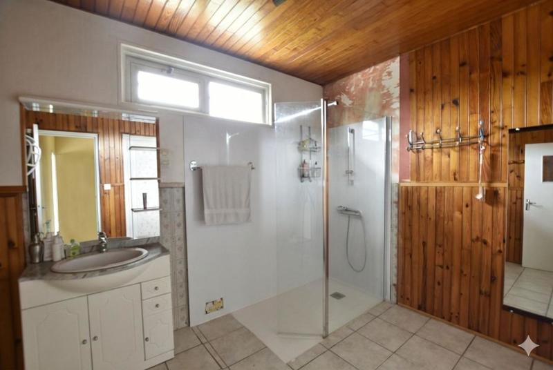 Villa - 117 m² - 6 pièces