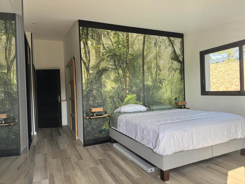 Maison - 238 m² - 7 pièces