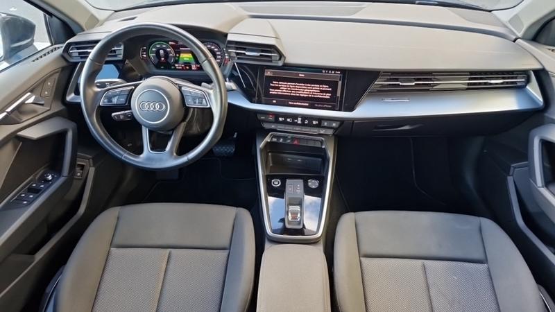 Audi A3 sportback 40 Tfsie 204 s tronic 6 Business Line