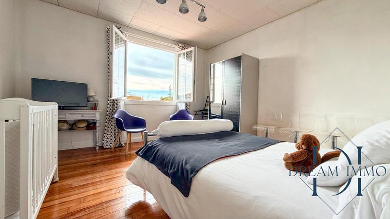 Maison - 179 m² - 4 pièces