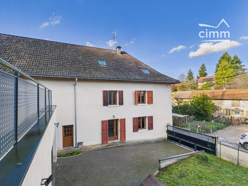 Maison ancienne - 152 m² - 6 pièces