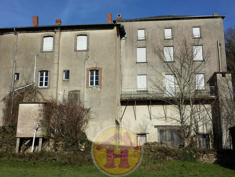 Maison - 615 m² - 22 pièces