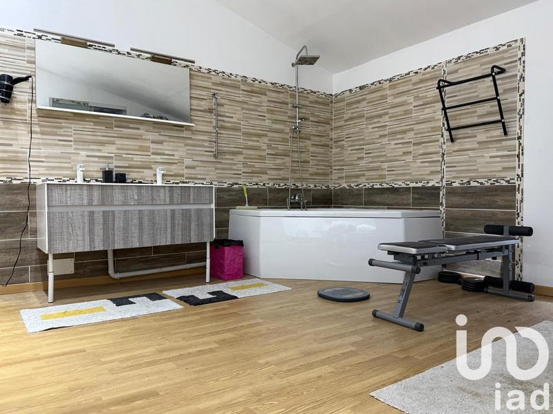 Maison - 150 m² - 5 pièces