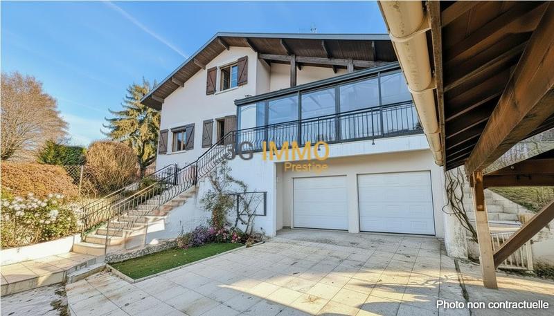 Maison - 143 m² - 8 pièces