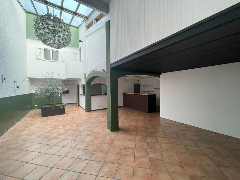 Local commercial - 121 m²