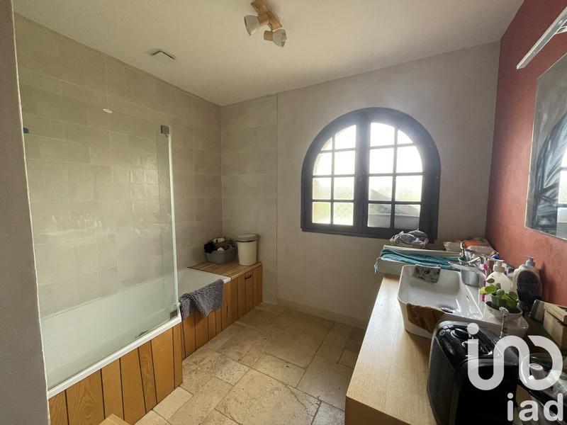 Maison - 206 m² - 6 pièces